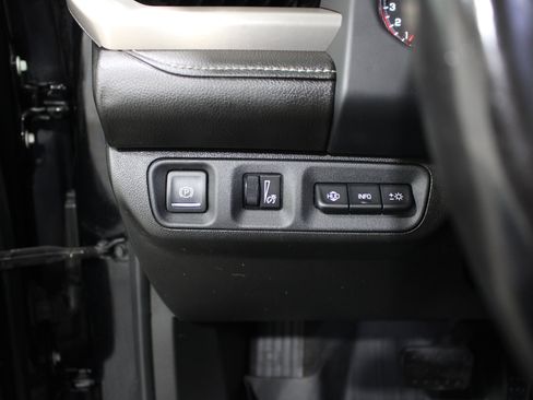 Used 2021 GMC Acadia Denali w/ Denali Ultimate Package AWD/4WD image 10