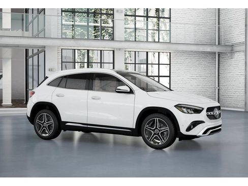 New 2026 Mercedes-Benz GLA 250 4MATIC image 13