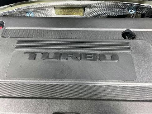 Used 2023 Buick Envision Avenir AWD/4WD image 32