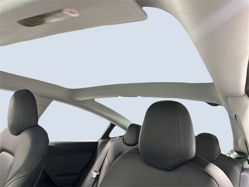 Used 2020 Tesla Model 3 Performance image 19