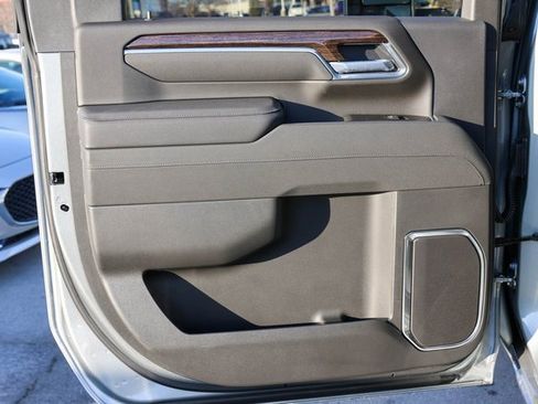 New 2026 GMC Sierra 3500 SLE w/ SLE Convenience Package image 12