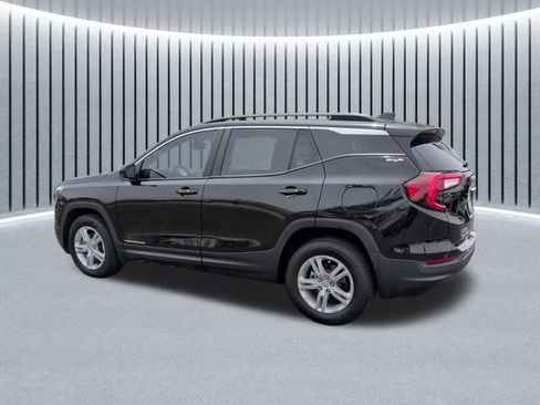 Certified 2022 GMC Terrain SLE w/ Driver Convenience Package AWD/4WD image 9