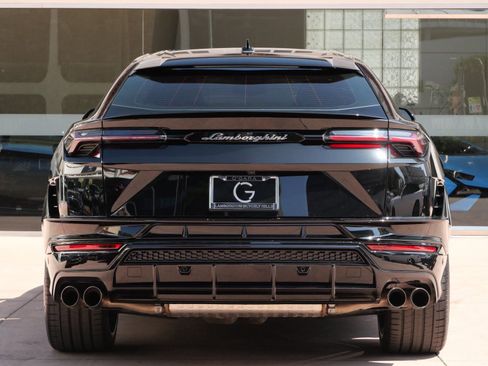 Used 2023 Lamborghini Urus S image 4