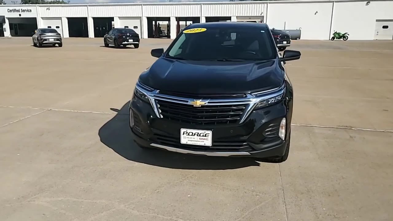 Used 2023 Chevrolet Equinox LT AWD/4WD image 3
