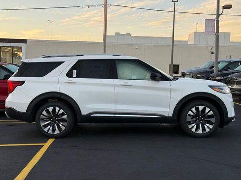New 2026 Ford Explorer Platinum image 2