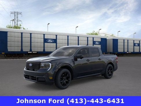 New 2026 Ford Maverick Lariat w/ Black Appearance Package image 1