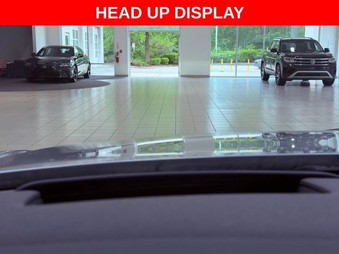 Used 2024 Lexus LS 500 RWD image 11