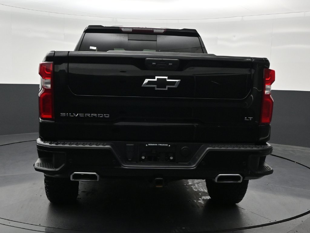 Used 2024 Chevrolet Silverado 1500 LT Trail Boss w/ LT Trail Boss Premium Package AWD/4WD image 4