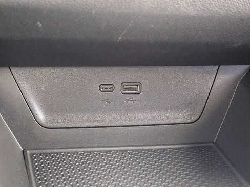 Used 2025 Chevrolet Equinox LT FWD image 22