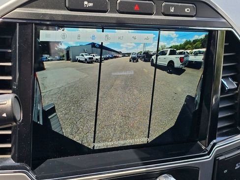 Used 2022 Ford F350 Platinum AWD/4WD image 6