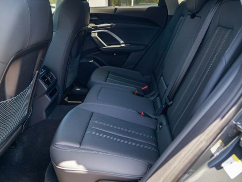 Used 2025 Audi Q5 Premium Plus w/ Premium Plus image 20