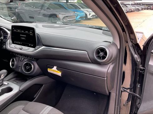 Certified 2023 Chevrolet Blazer LT w/ Convenience Package FWD image 17