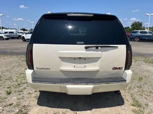 Used 2013 GMC Yukon Denali AWD/4WD image 6