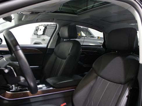Used 2024 Audi A8 L 3.0T w/ Luxury Package AWD/4WD image 28