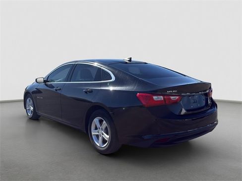 Used 2022 Chevrolet Malibu LS w/ LPO, Convenience Package 1 image 4