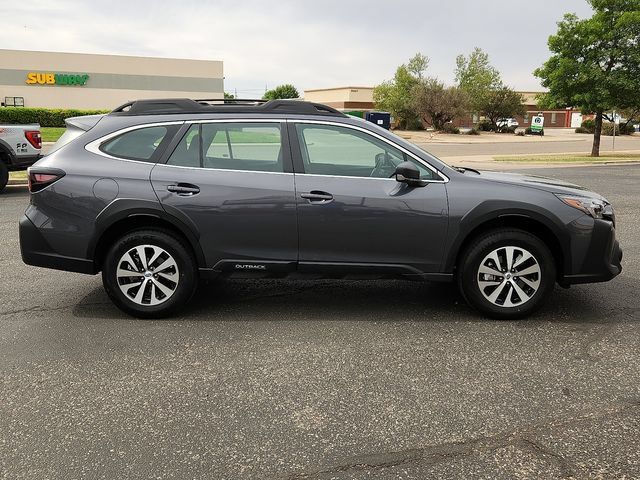 Certified 2025 Subaru Outback AWD/4WD image 5