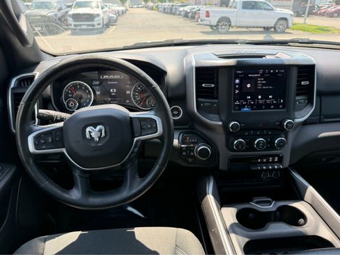 Used 2022 RAM 1500 Big Horn AWD/4WD image 14