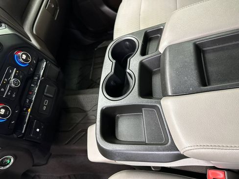Used 2019 Chevrolet Silverado 1500 LT Trail Boss w/ Convenience Package AWD/4WD image 30