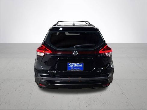 Used 2021 Nissan Kicks SR w/ SR Premium Package FWD image 7