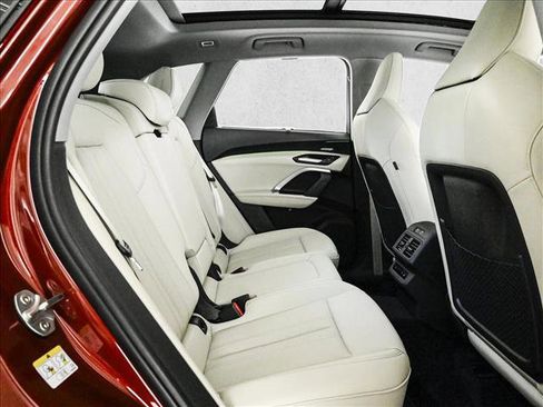 New 2026 Audi Q5 Prestige image 21