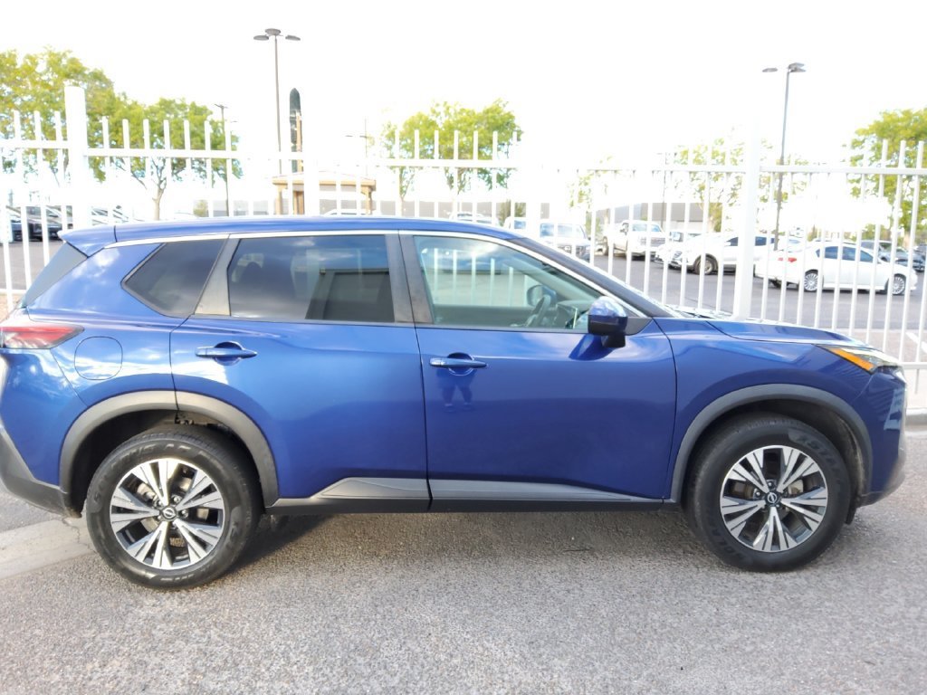 Used 2022 Nissan Rogue SV AWD/4WD image 23
