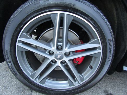 Used 2018 Audi SQ5 Premium Plus w/ S Sport Package image 42