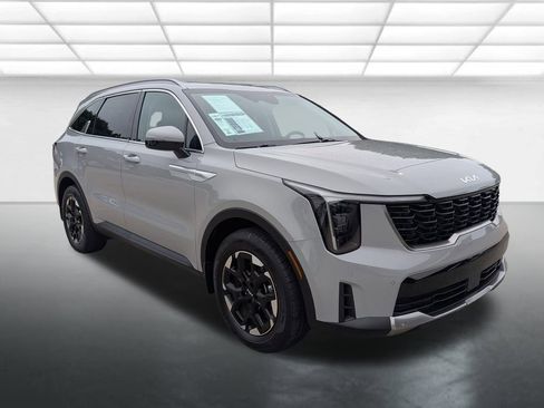 Used 2025 Kia Sorento S FWD image 1