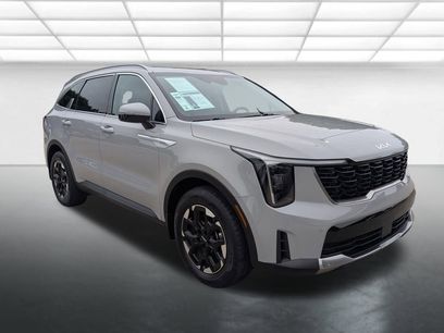 Used 2025 Kia Sorento S