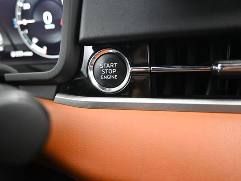 Used 2022 Mitsubishi Outlander SEL image 17