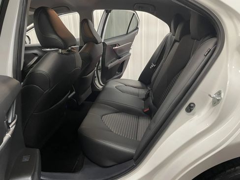 Used 2023 Toyota Camry SE FWD image 35