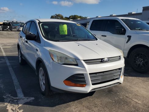 Used 2015 Ford Escape S image 6