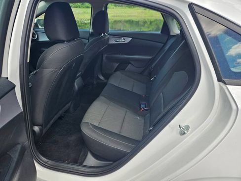 Used 2024 Kia Forte LXS FWD image 14