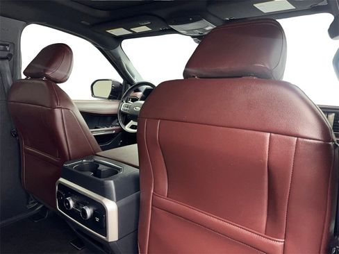 Used 2022 Ford Expedition Max Limited image 46