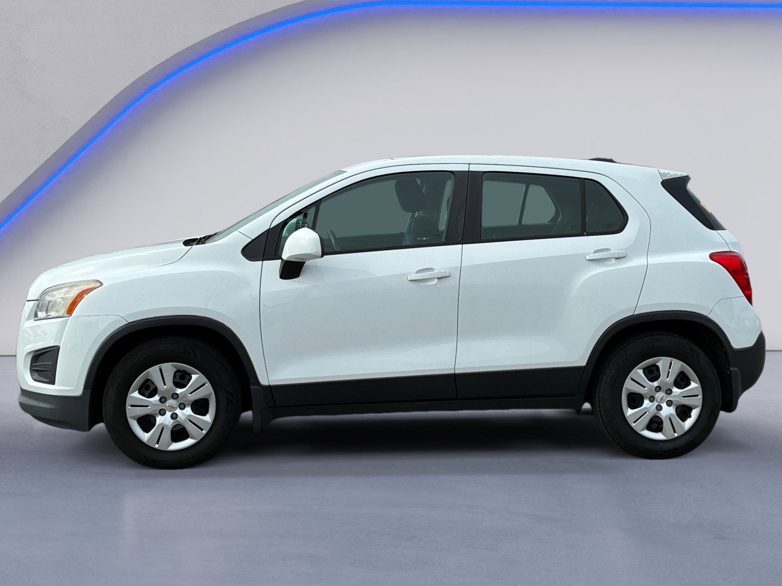 Used 2016 Chevrolet Trax LS w/ LPO, Protection Package FWD image 3