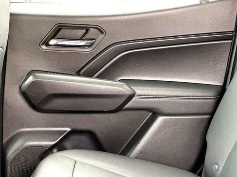 Used 2024 Chevrolet Colorado LT w/ LT Convenience Package III RWD image 21