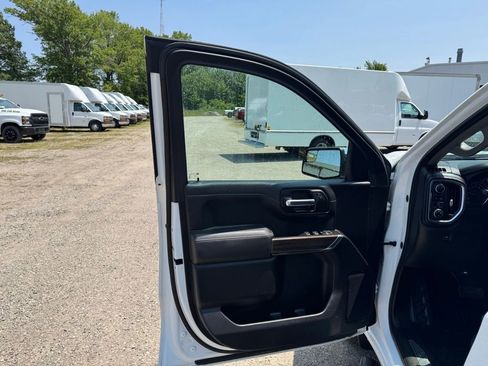 Used 2020 Chevrolet Silverado 1500 LT w/ Remote Start Package image 5