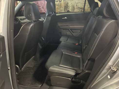 Used 2023 Volkswagen Atlas Cross Sport SEL R-Line image 40