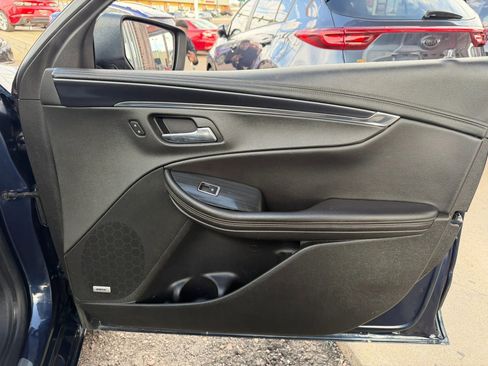 Used 2019 Chevrolet Impala Premier image 17
