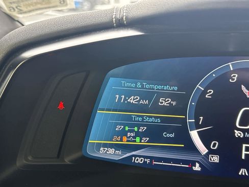 Used 2024 Chevrolet Corvette Stingray Coupe w/ 1LT image 28