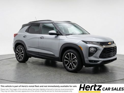 Used 2025 Chevrolet TrailBlazer LT image 1