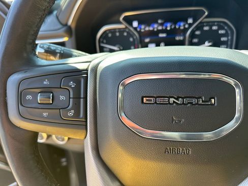 Used 2021 GMC Yukon Denali w/ Denali Ultimate Package image 27