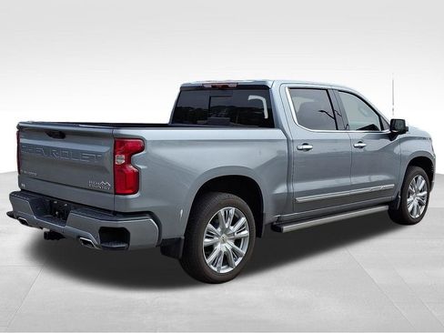 New 2026 Chevrolet Silverado 1500 High Country w/ High Country Premium Package AWD/4WD image 4