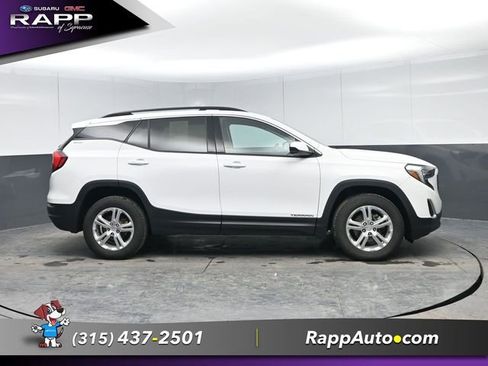Used 2019 GMC Terrain SLE w/ Driver Convenience Package image 3
