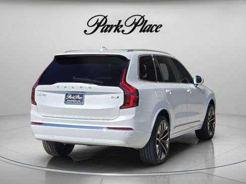 New 2026 Volvo XC90 B6 Plus w/ Protection Package Premier AWD/4WD image 6