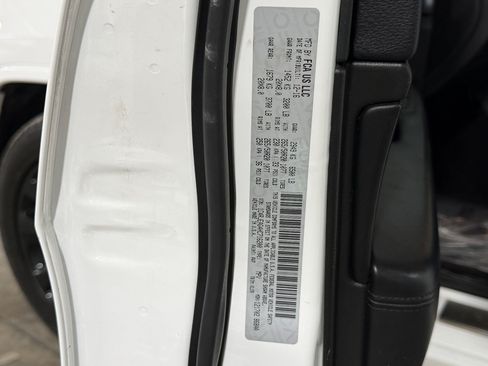 Used 2017 Jeep Grand Cherokee Altitude RWD image 30