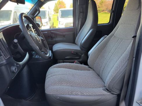 Used 2017 Chevrolet Express 3500 LT w/ LT Preferred Equipment Group image 3