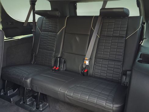 Certified 2022 Cadillac Escalade ESV Sport Platinum image 22