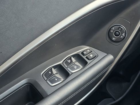 Used 2017 Hyundai Santa Fe Limited image 23