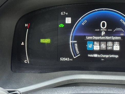 Used 2025 Toyota Camry SE FWD image 25