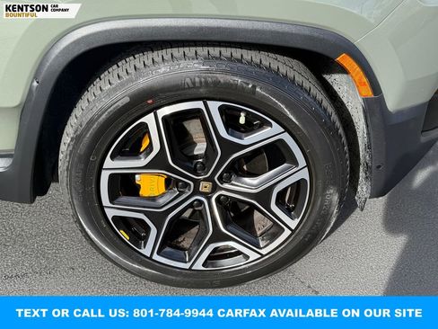 Used 2022 Rivian R1S Launch Edition image 16